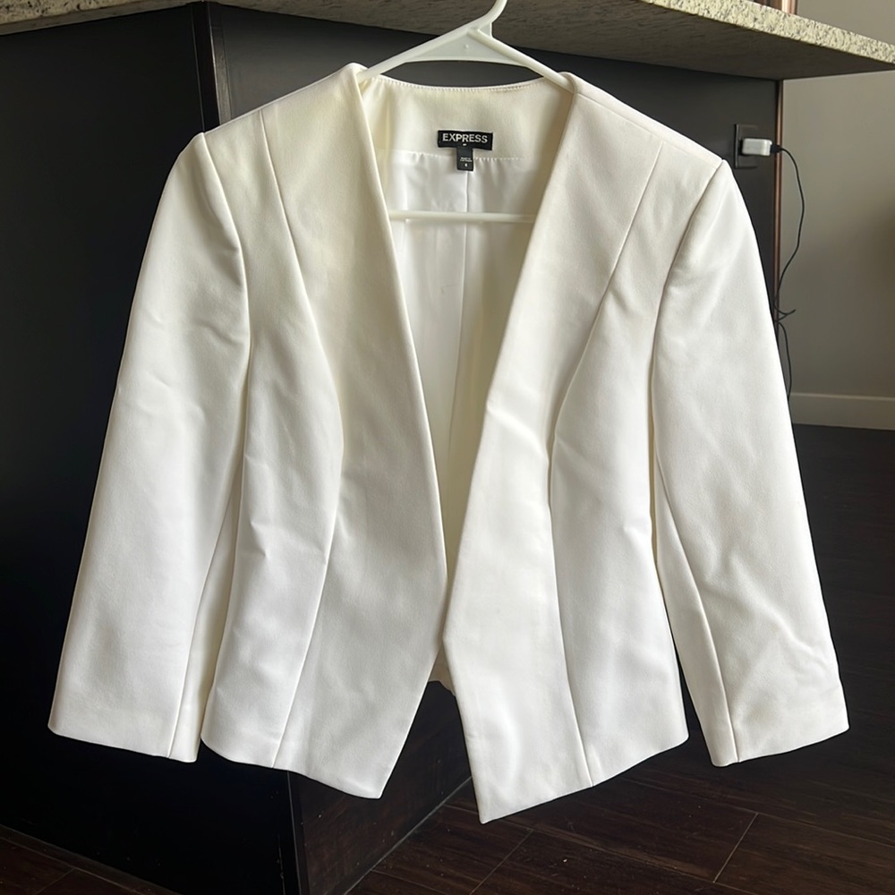 Size 6 white express blazer